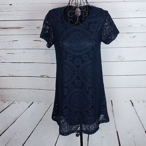 Nadasha Short Sleeve Lace Dress w/Keyhole Closure